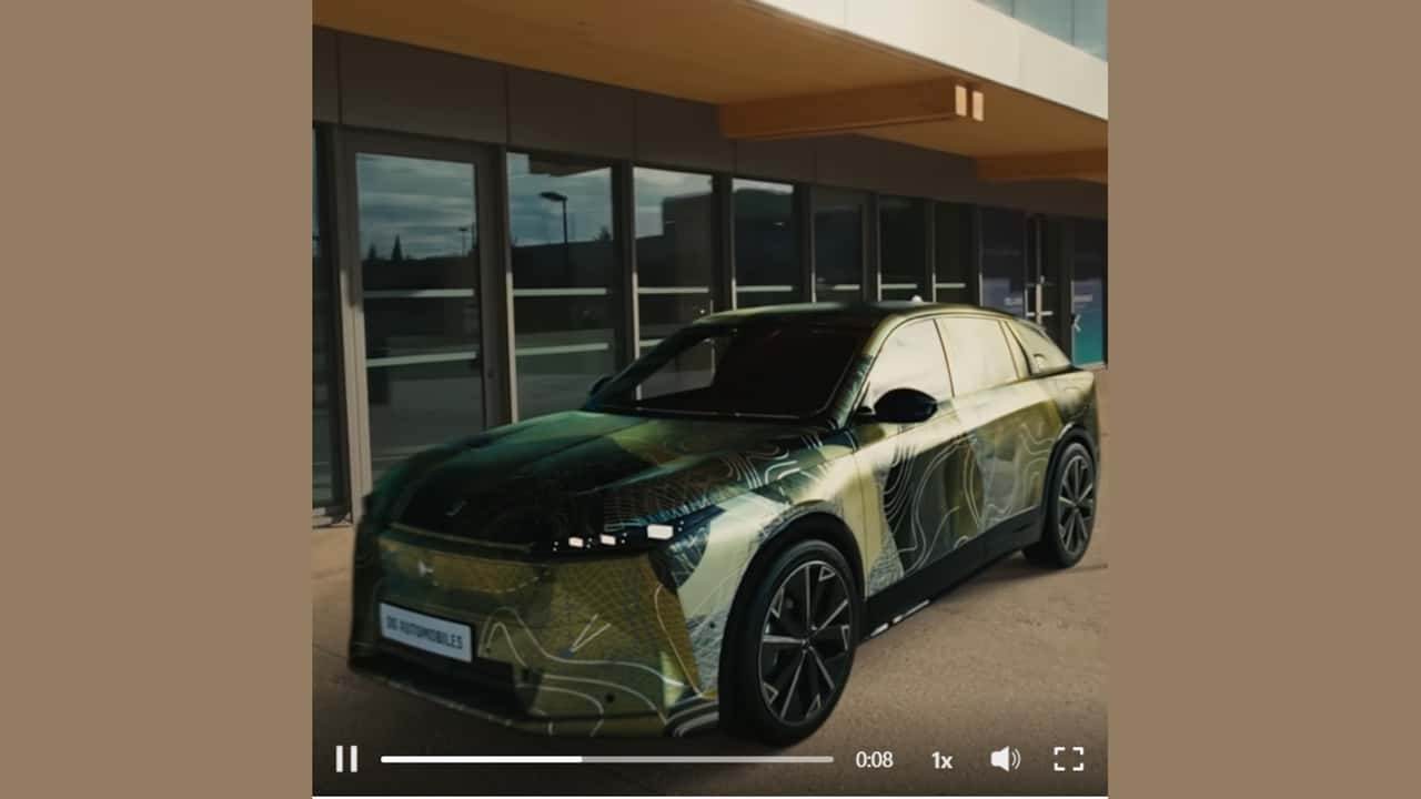 Getarntes SUV von DS