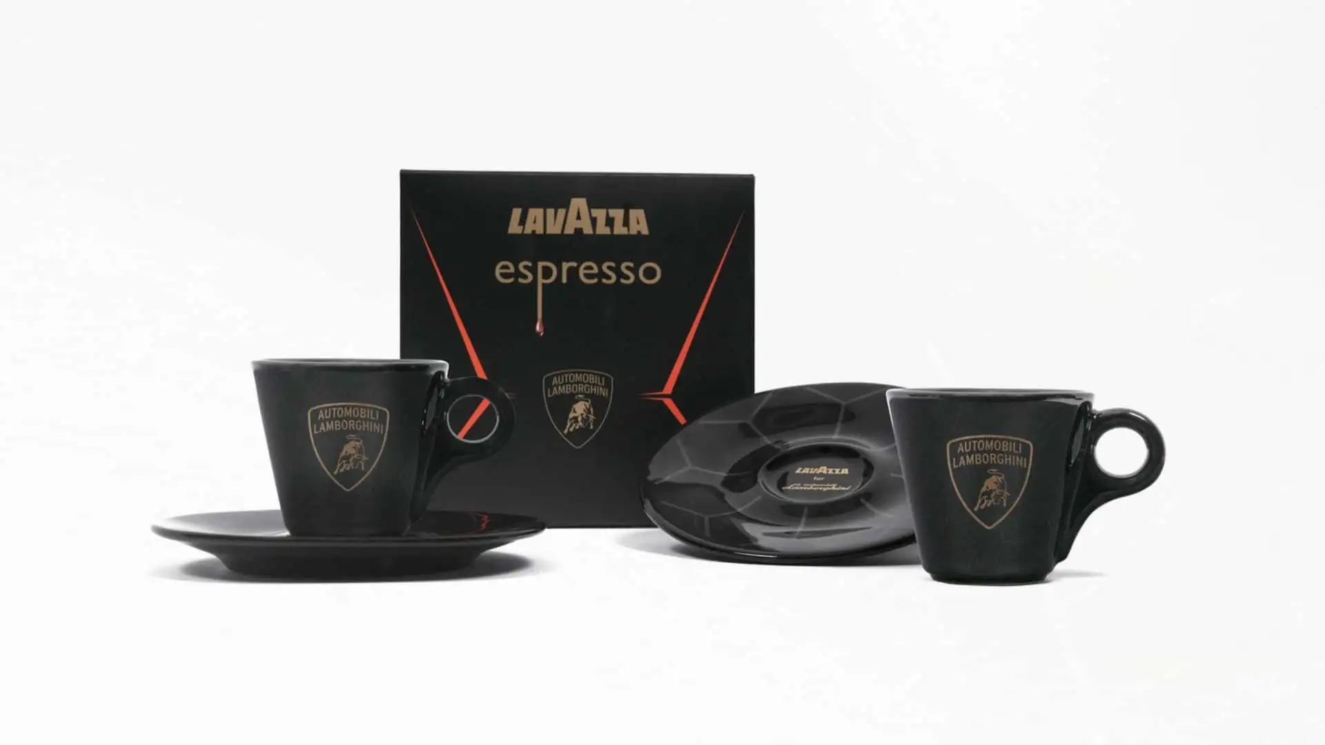 https://cdn.motor1.com/images/mgl/Zn1jOr/s1/weird-car-company-gifts-lamborghini-lavazza-espresso-set.webp