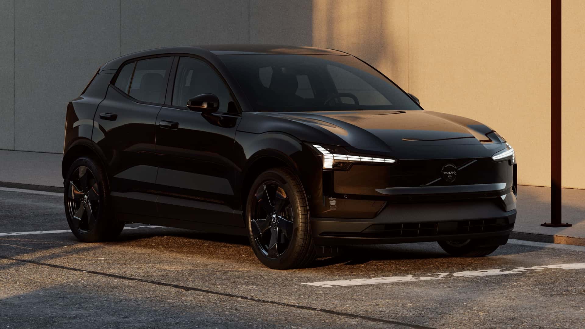 Volvo EX30: El Eléctrico Compacto Ahora Incluye Carga Bidireccional V2L y Nuevas Versiones