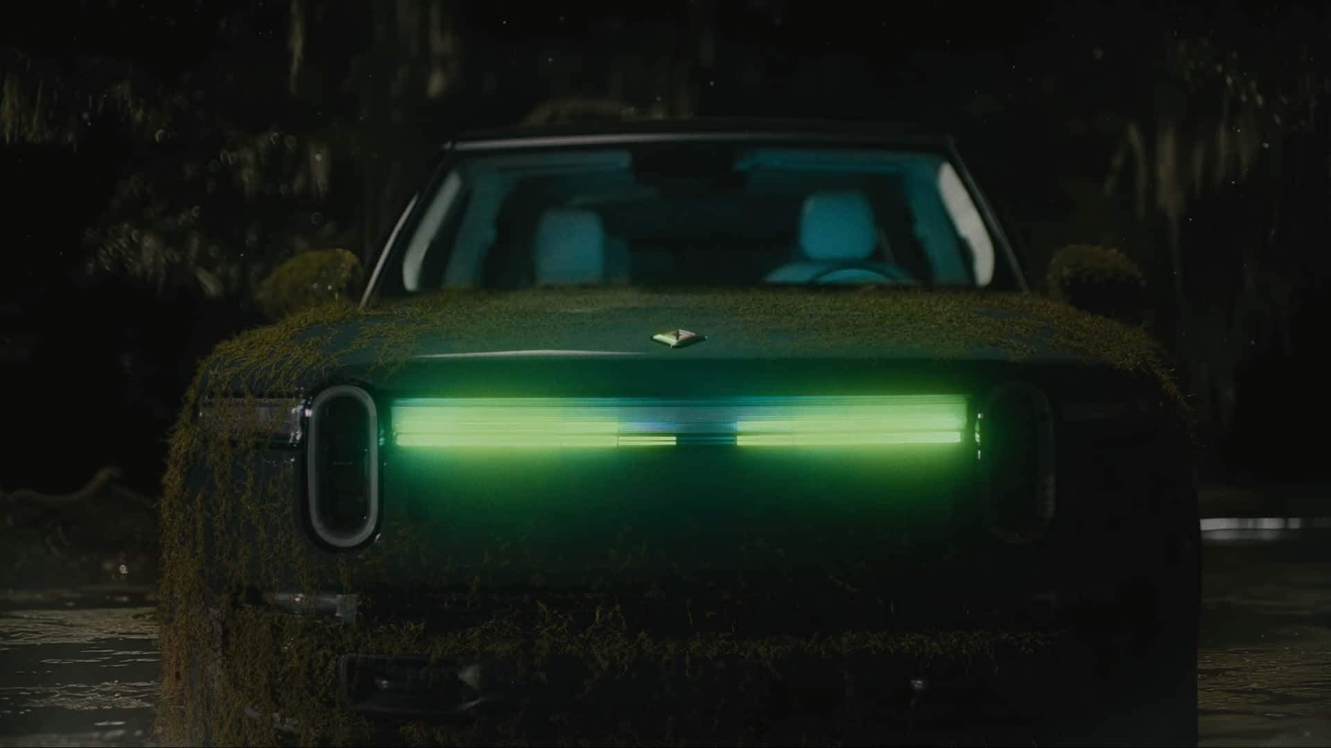 Rivian's Halloween Update Turns The R1S And R1T Into Spooky Swamps