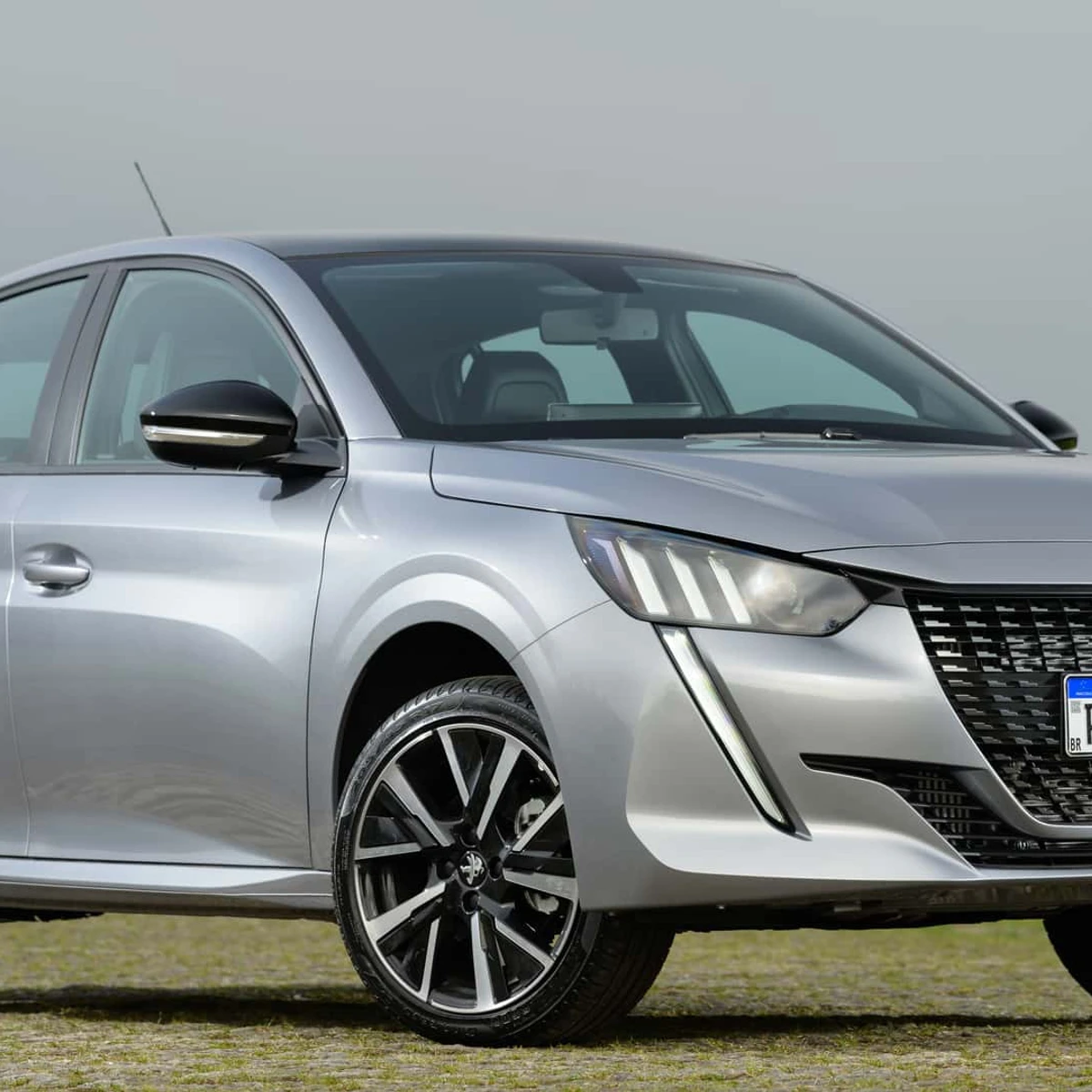 peugeot-208-t200-style-2024.webp
