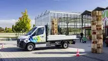Mercedes-Benz New eSprinter - All'opera autotelaio cabinato con cassone a sponde abbattibili