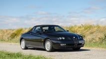 29 1996 Alfa Romeo 2L Spider 1