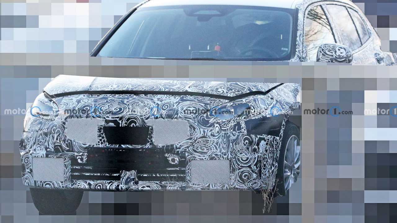BMW Serie 1, le prime foto spia del restyling