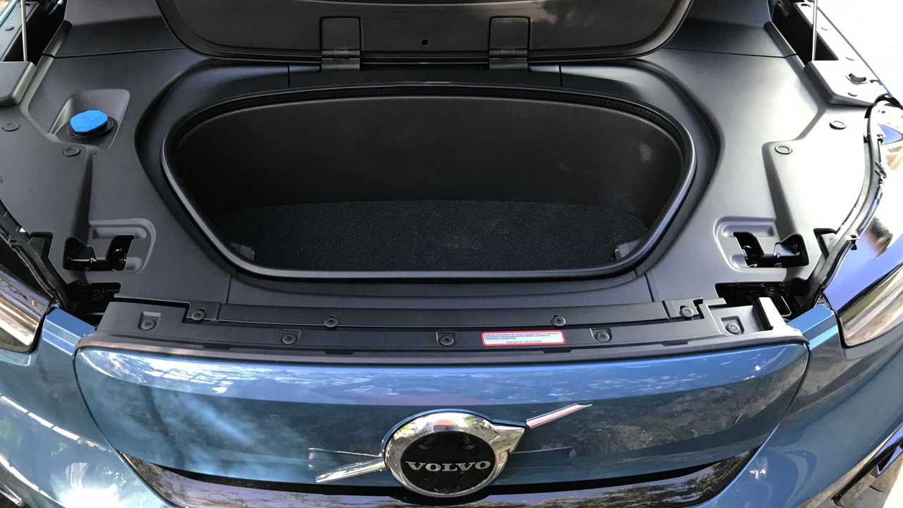 Avaliação Volvo C40 Recharge - Brasil