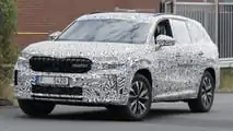 Skoda Kodiaq (2024) auf dem Nürburgring erwischt