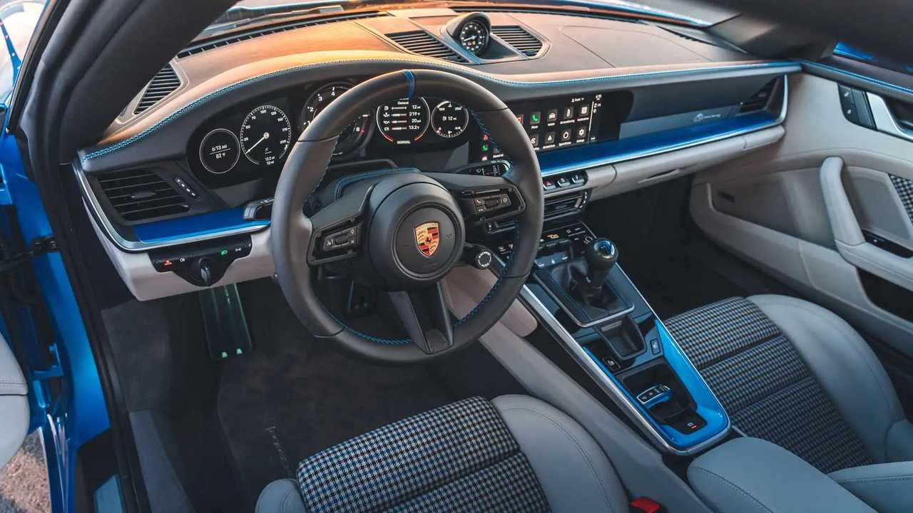 La Porsche 911 di Cars diventa una one-off reale per beneficenza