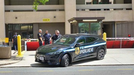 Американское ФБР пересаживается на Ford Mustang Mach-E Ford-Mach-E-FBI