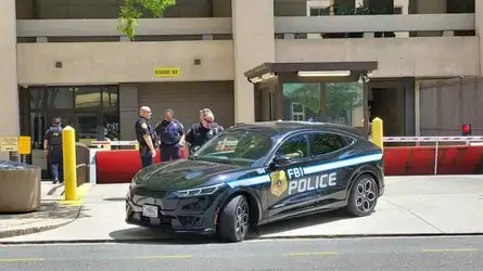 Американское ФБР пересаживается на Ford Mustang Mach-E Ford-Mach-E-FBI