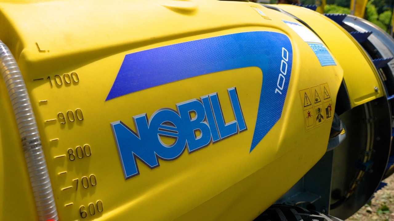 Nobili e-Sprayer a Enovitis in campo 2022