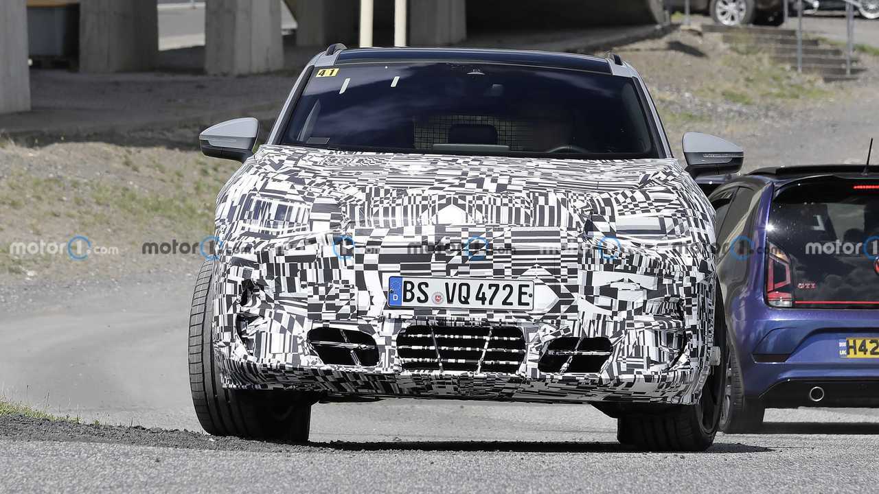 Cupra Tavascan, le prime foto spia
