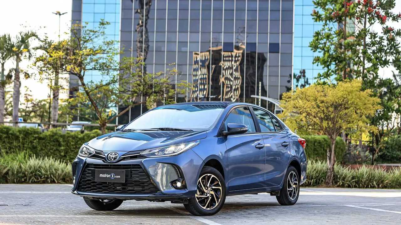 Comparativo: Honda City Touring vs. Nissan Versa Exclusive vs. Toyota Yaris Sedan XLS
