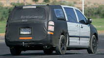 More 2008 Chrysler Voyager Spy Photos