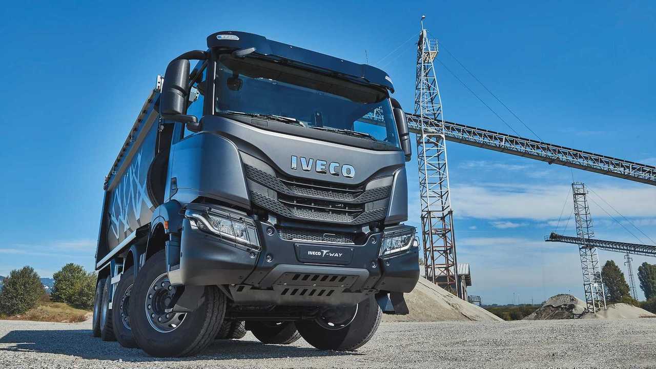 IVECO T-WAY (4)