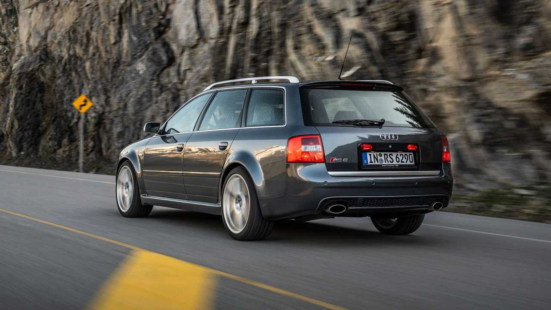 https://cdn.motor1.com/images/mgl/ZnnqnK/s1/2004-audi-rs6-avant.jpg