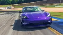 Il record a Road Atlanta della Porsche Taycan Turbo GT 2025
