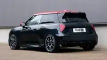 Mini Cooper SE mit H&R-Tieferlegungsfedern