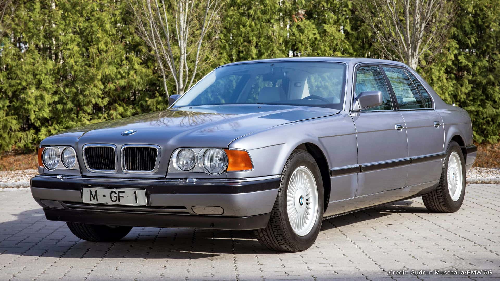 bmw-750il-v16-goldfisch-1990.jpg
