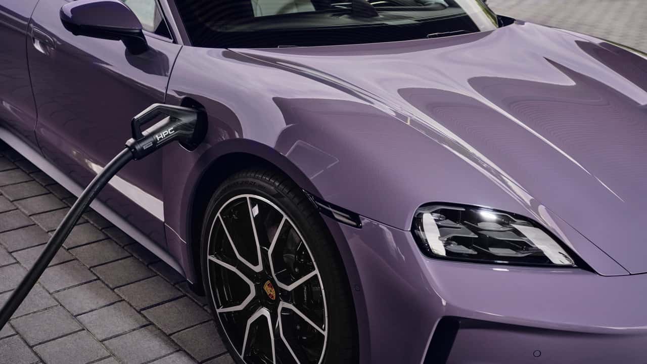 La Porsche Taycan peut générer jusqu'à 320 kW dans les bornes de recharge rapide