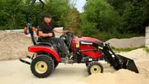 Yanmar: nuovi trattori specializzati SA222 e YM3