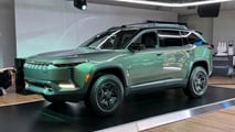 2024 Jeep Wagoneer S Trailhawk Live Photos