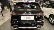 Hongqi HS5