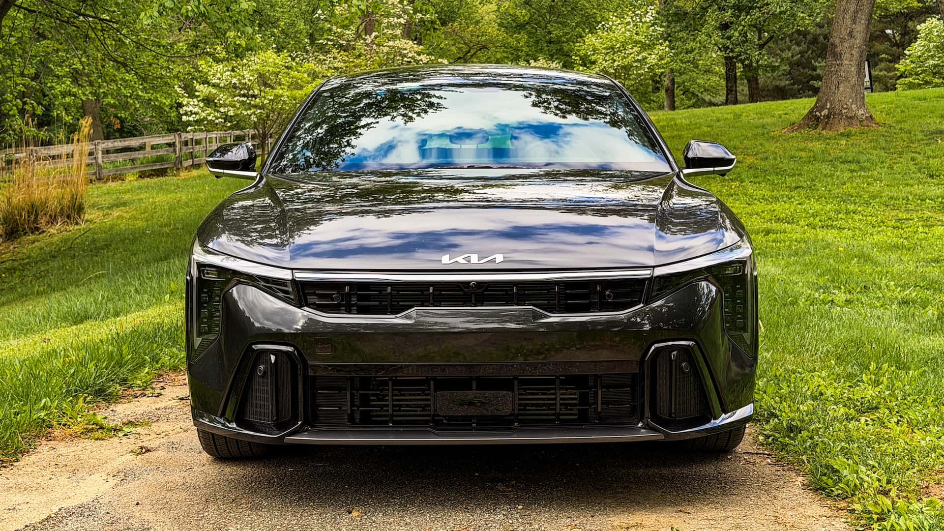 https://cdn.motor1.com/images/mgl/Znzjyr/s1/2026-kia-k4-hatchback-review.jpg