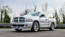 Dodge Ram SRT-10 (2004), la prova di Motor1.com
