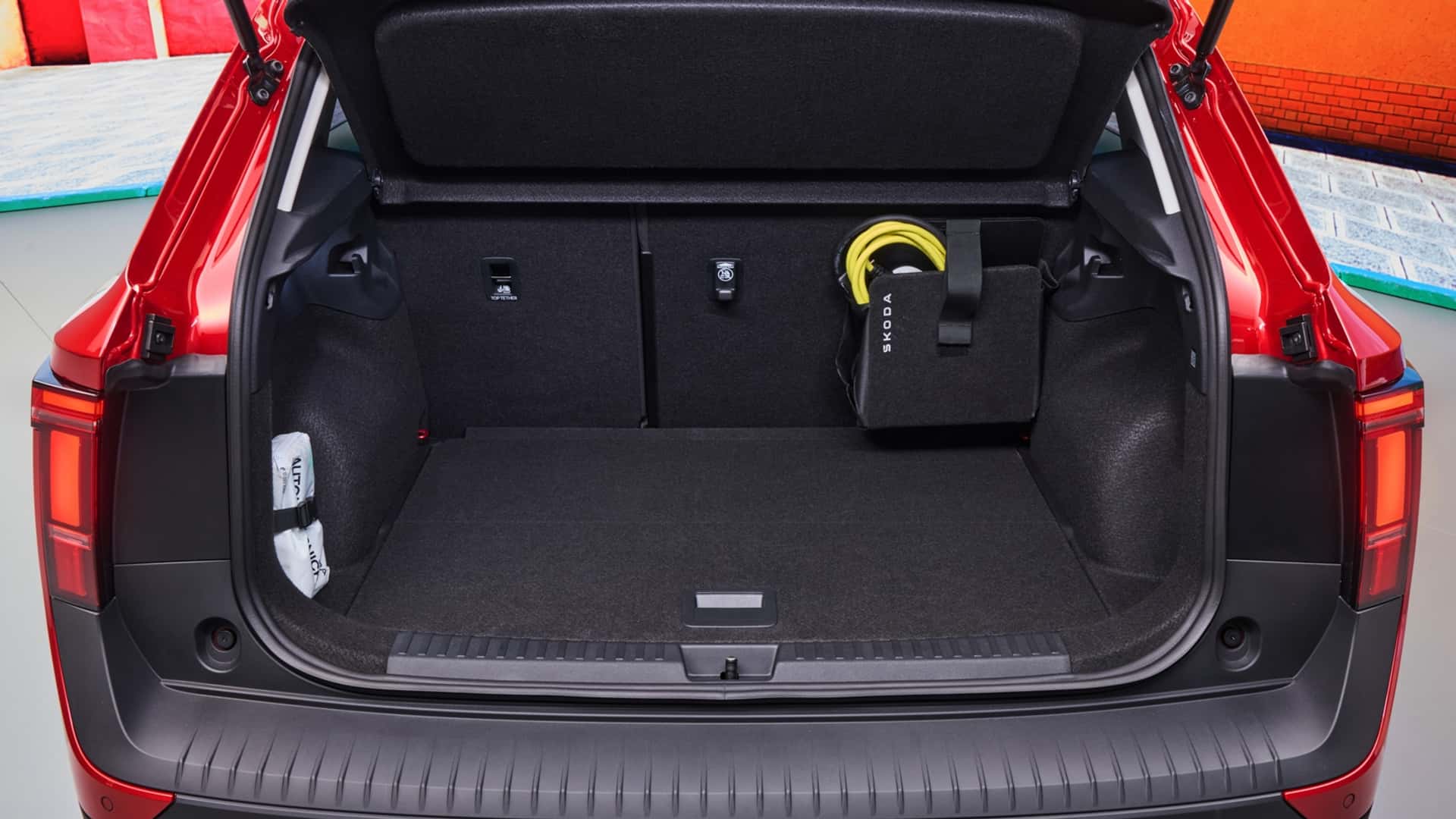 https://cdn.motor1.com/images/mgl/Znzwpy/s1/skoda-epiq-2026.jpg