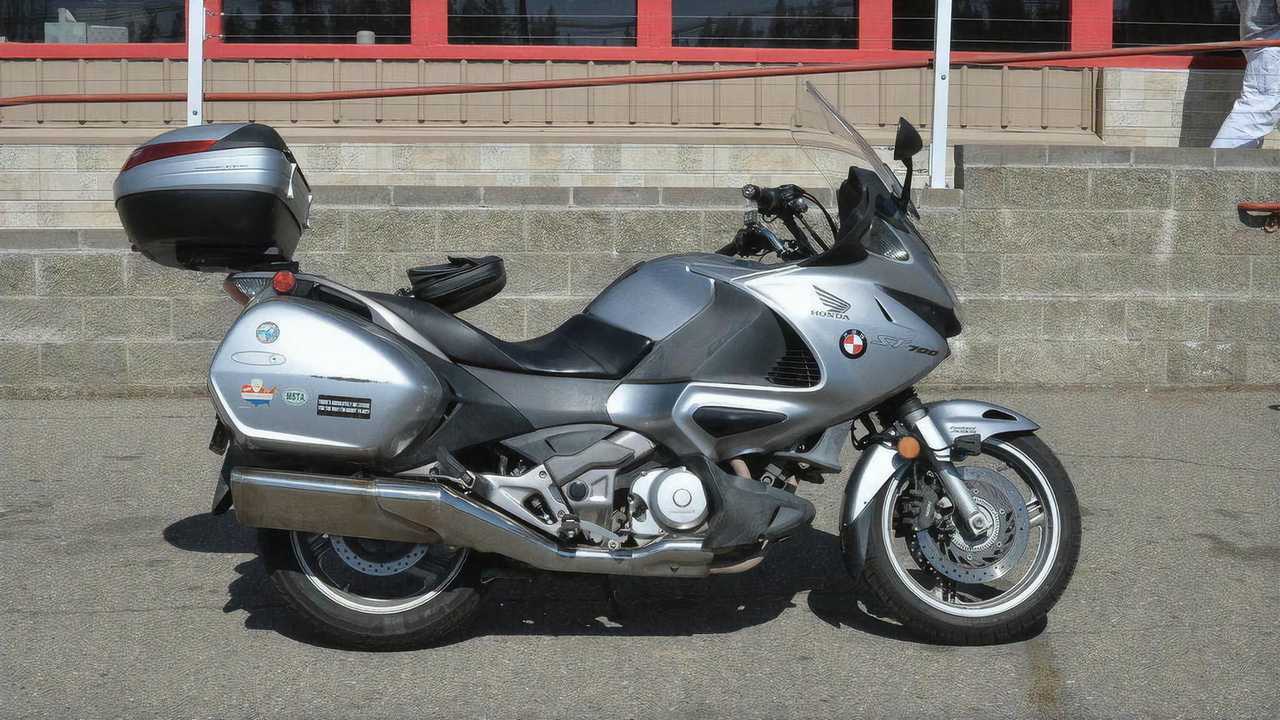 2010 Honda NT700V ABS in Spokane, Washington