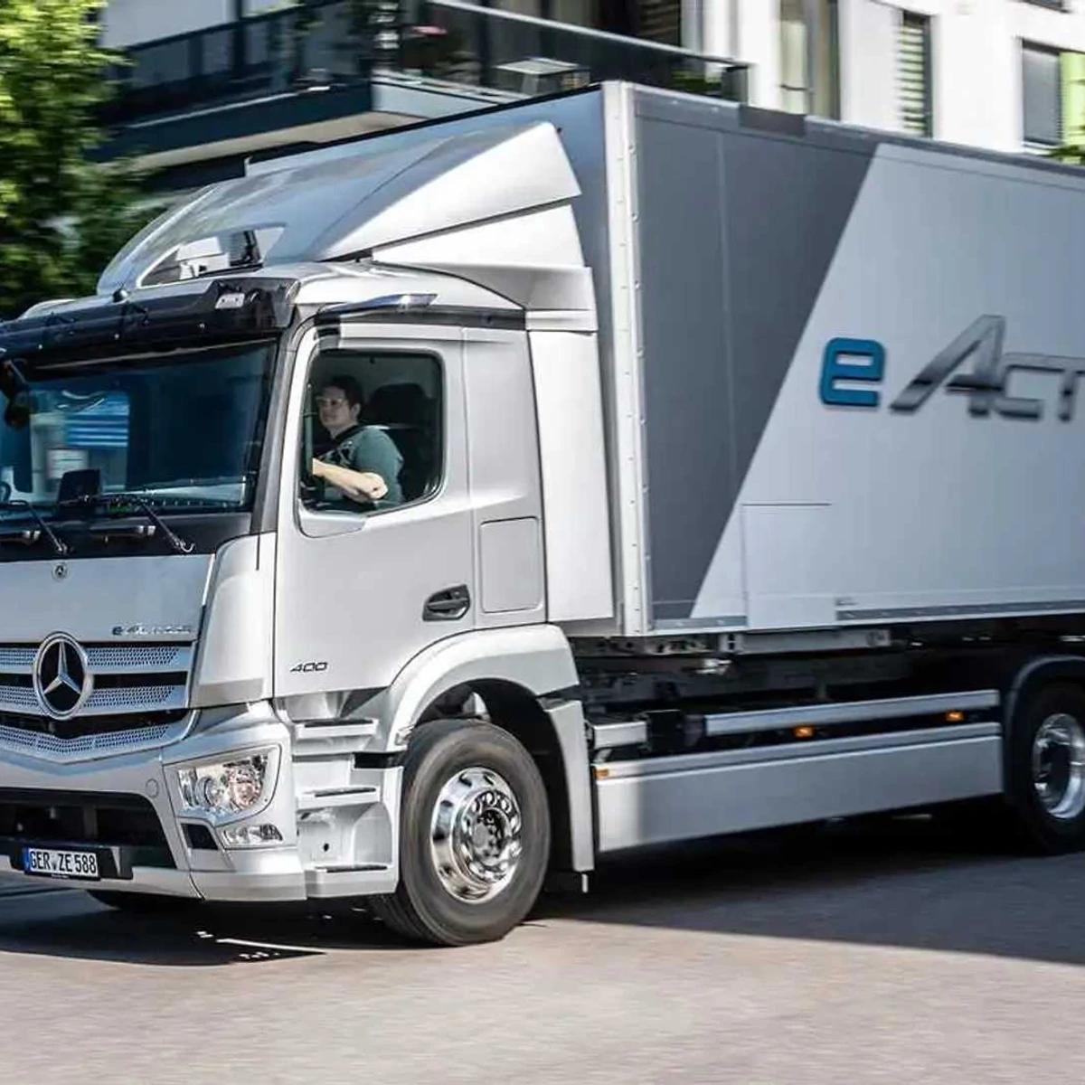 Mercedes Eactros Elektro Lkw Fur Den Verteilerverkehr