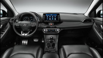 Hyundai i30 Vs Volkswagen Golf 005