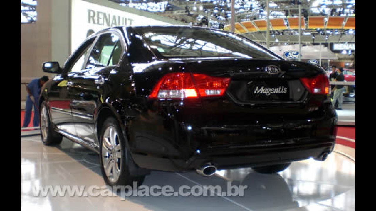 Salão do Automóvel 2008 - Novo sedan Kia Magentis chega ao Brasil por 74.900