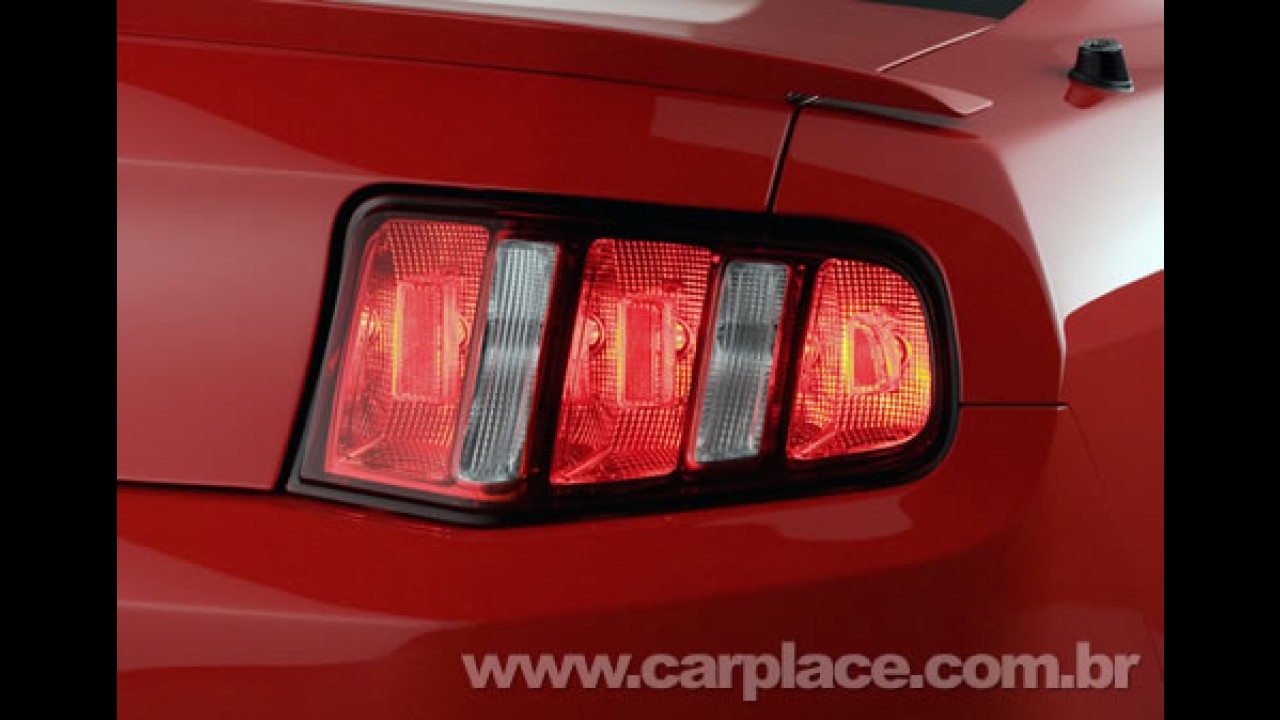 Ford apresenta o novo Mustang GT 2010 - Potência do V8 sobe para 319 cavalos