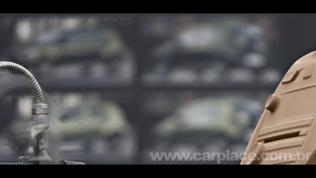 Segredo! GM divulga novo interior e novo carro em fotos de evento - Será o Crossover Agile?