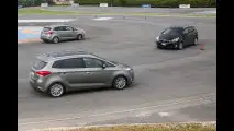Kia Carens - Social Test 