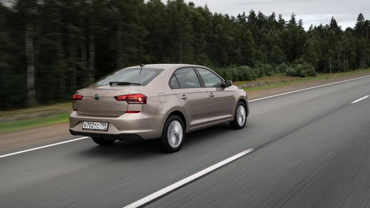 Volkswagen Polo Football Edition для России, вид сзади