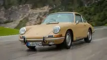 Porsche 911 (1966) in Sandbeige