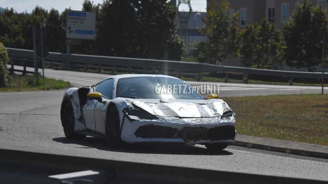 Ferrari hibrit casus fotoğraflar