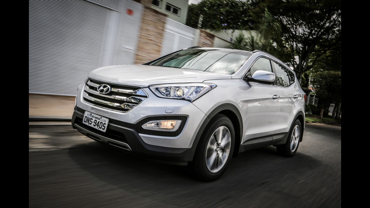 Elantra fica quase R$ 10 mil mais caro em outubro; Santa Fe também sobe