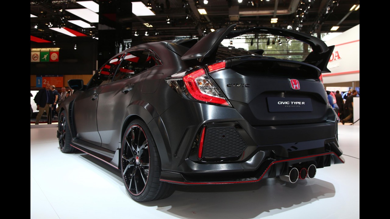 Paris: novo Civic Type R mostra sua musculatura pela primeira vez no Salão