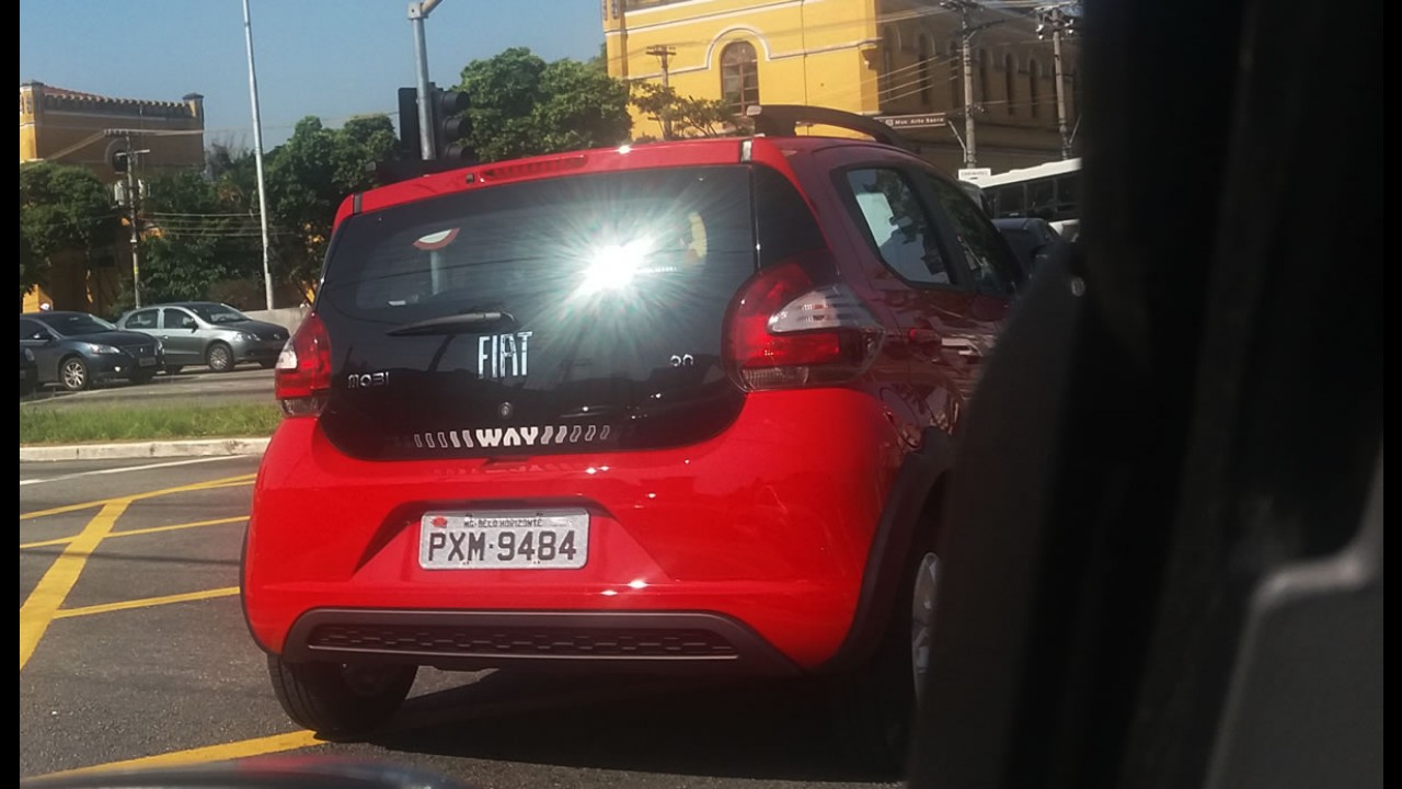 Flagra: Fiat Mobi Way já roda limpinho em São Paulo