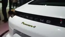 2017 Porsche Panamera 4 E-Hybrid Executive: LA 2016