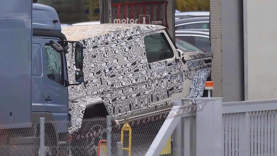 Mercedes-Benz G-Class long-wheelbase spy
