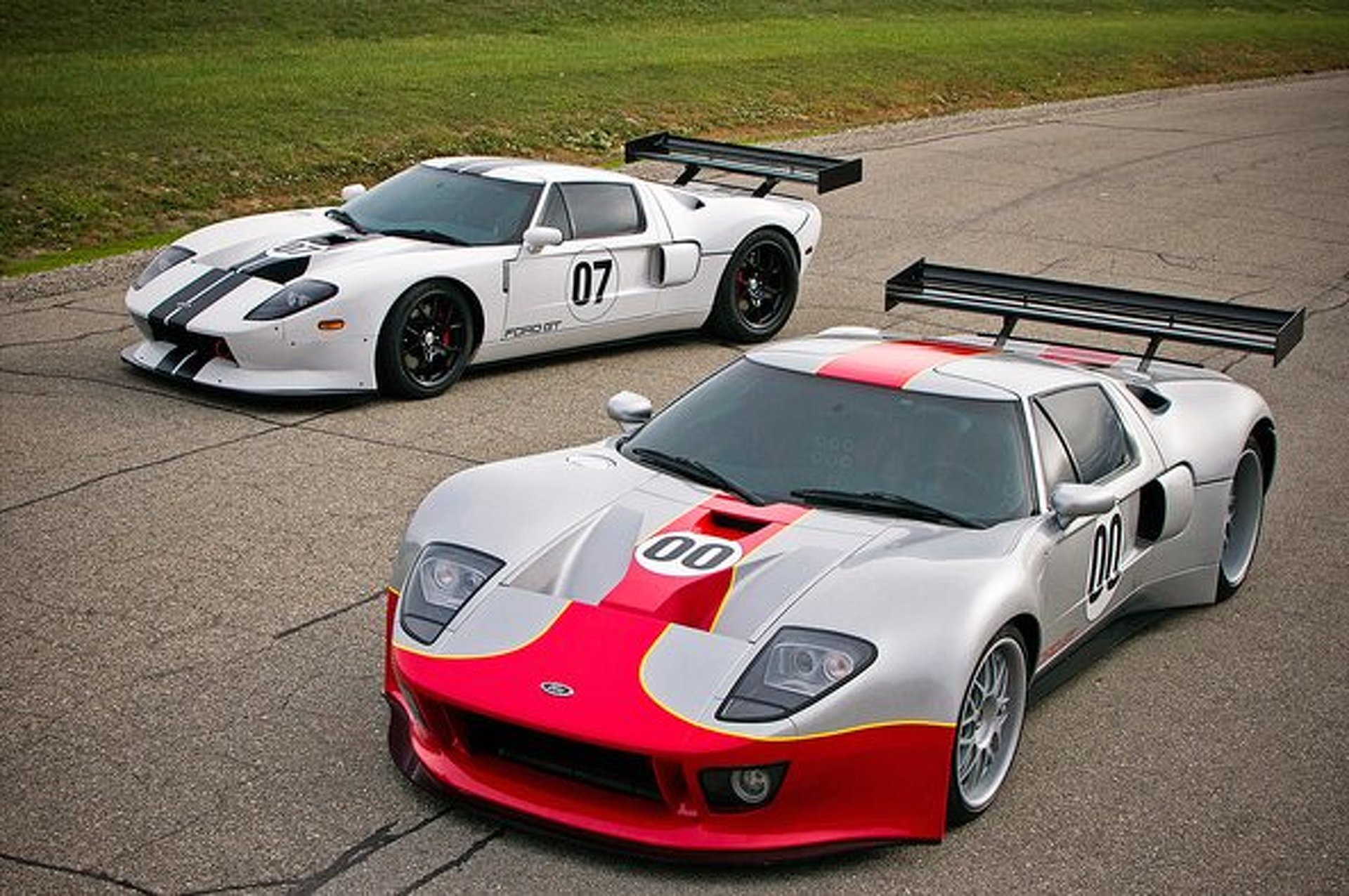 Rh Motorsports Creates A 1 000 Hp Road Legal Ford Gt Racing Package Prepare To Drool