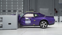 IIHS sports coupe crash test