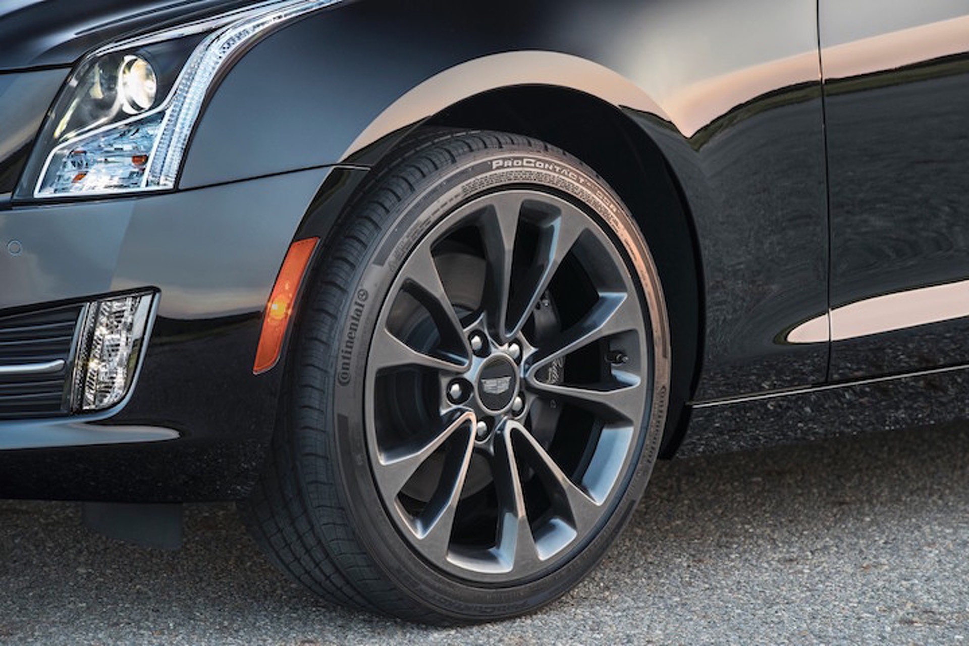 2017 Cadillac ATS 'Carbon Black' Aims to Impress Enthusiasts