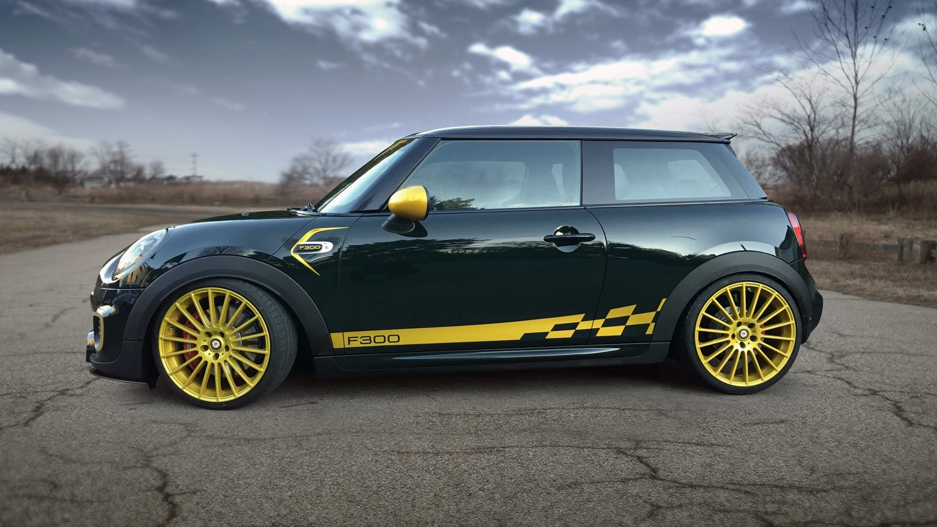 Manhart Mini F300 Unveiled With 300 Hp