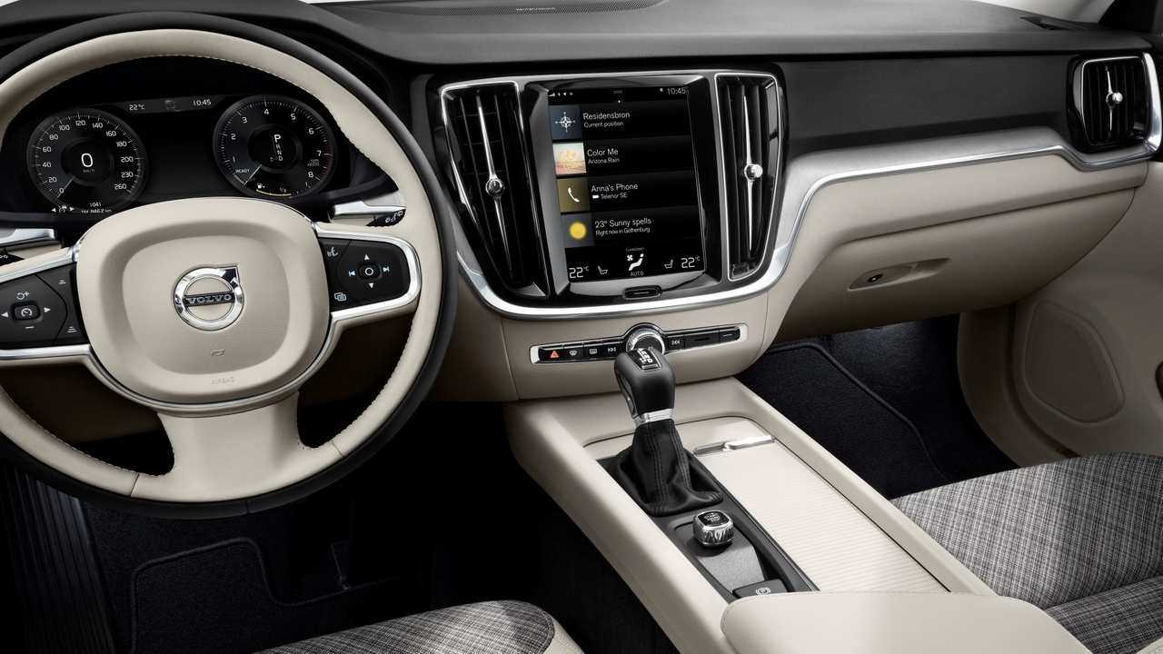 2019 Volvo V60: First Drive