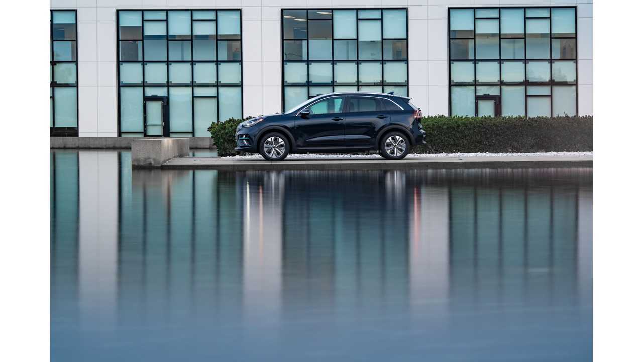 Kia e-Niro (wallpaper 2,560x – click to enlarge)